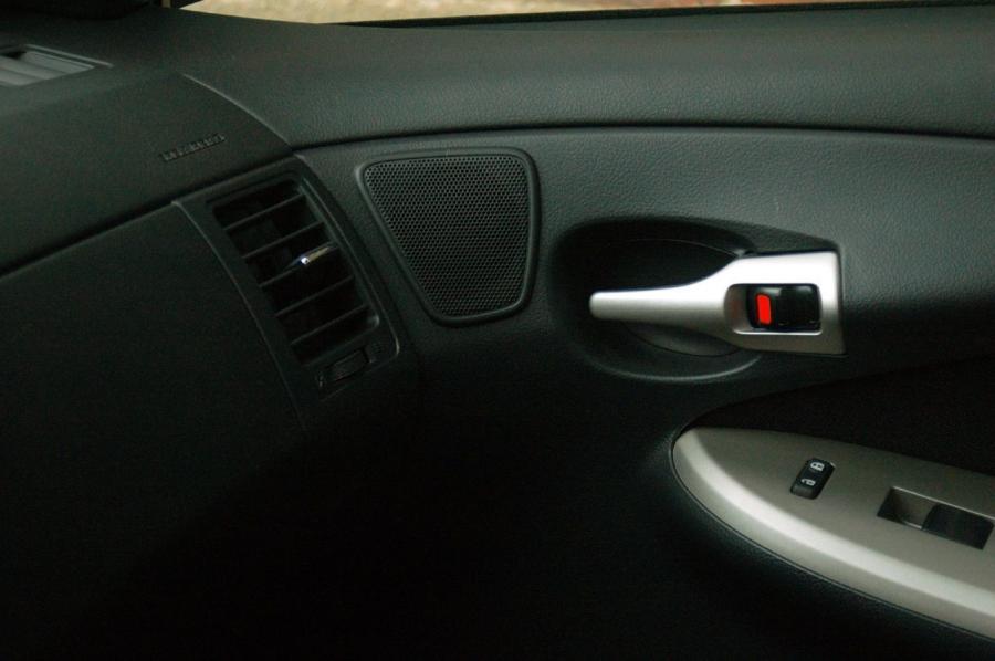  Toyota Corolla XRS 2009 года  (фото 15 из 32)